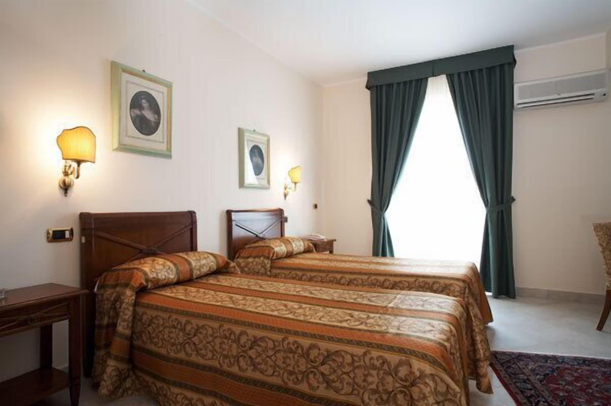Hotel Delle Palme 法尔科内 外观 照片