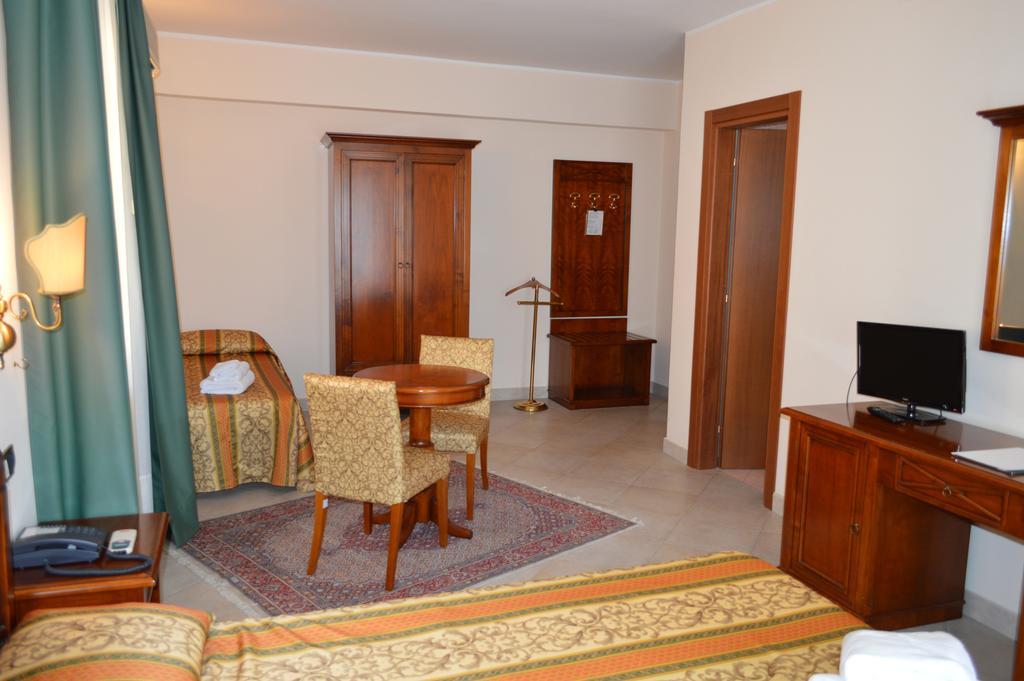 Hotel Delle Palme 法尔科内 客房 照片