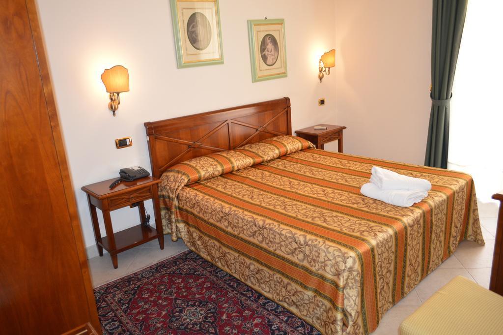 Hotel Delle Palme 法尔科内 客房 照片