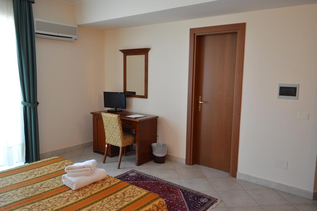 Hotel Delle Palme 法尔科内 客房 照片